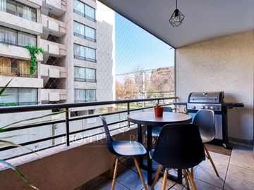 Lindo, amplio y luminoso departamento en venta sector Manquehue Sur con Av. Cristobal Colón