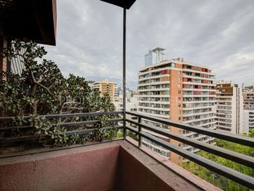 Riesco/ Vista al Cerro/ El Golf/ Gran departamento