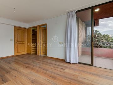 Riesco/ Vista al Cerro/ El Golf/ Gran departamento