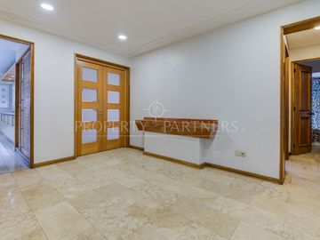 Riesco/ Vista al Cerro/ El Golf/ Gran departamento