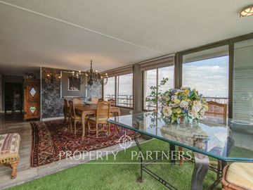 Verbo divino/ Pent House/ Piscina
