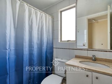 Linda casa en condominio en La Reina. Excelente precio y ubicación.