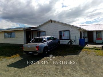 Se vende parcela con hermosa casa habitación amoblada