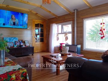 Se vende parcela con hermosa casa habitación amoblada