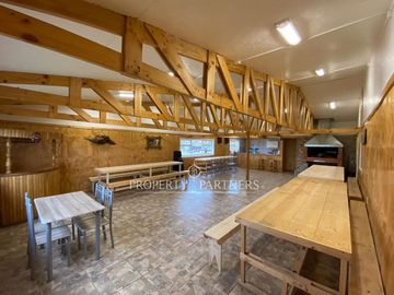 Se vende parcela con hermosa casa habitación amoblada
