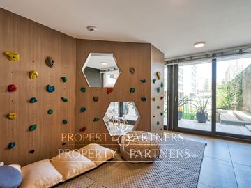 Venta de Moderno Departamento Estilo Mariposa en Ñuñoa: Excelente Conectividad y Ubicación
