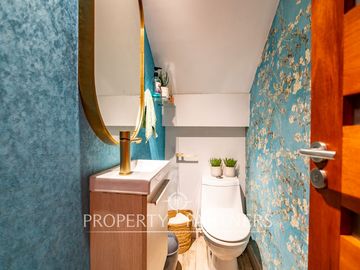 Cómoda y Amplia  Casa  estilo Mediterráneo en Avenida Principal Gabriela Mistral