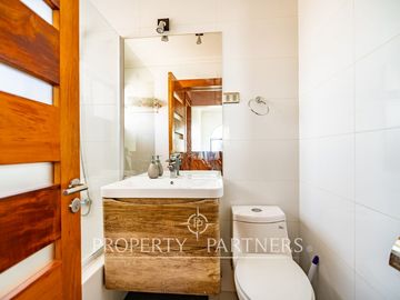 Cómoda y Amplia  Casa  estilo Mediterráneo en Avenida Principal Gabriela Mistral