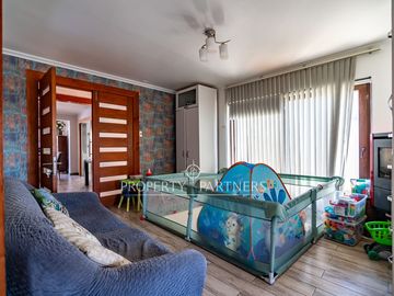 Cómoda y Amplia  Casa  estilo Mediterráneo en Avenida Principal Gabriela Mistral