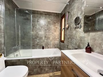 Amplia y encantadora casa en exclusivo condominio en Camino Los Fresnos