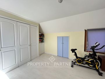 Amplia y encantadora casa en exclusivo condominio en Camino Los Fresnos