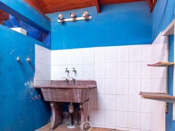 Casa Remodelada en av Rojas Magallanes