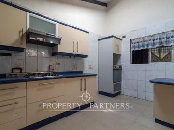 Casa Remodelada en av Rojas Magallanes