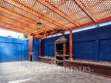 Casa Remodelada en av Rojas Magallanes