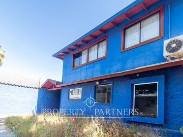 Casa Remodelada en av Rojas Magallanes