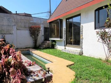 Casa en Lomas de San Andrés a pasos de colegios y clínicas