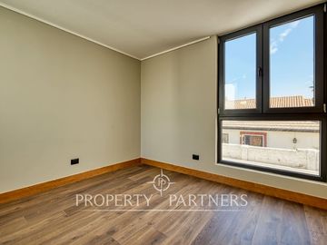 Espectacular y moderno Townhouse Nor/Oriente ubicado en barrio residencial, Las Condes