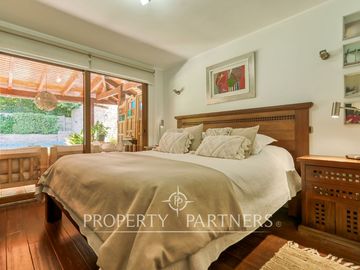 Preciosa casa en excelente sector de La Reina. Seguro condominio