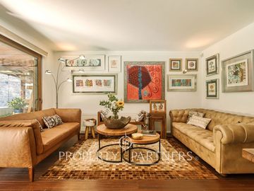 Preciosa casa en excelente sector de La Reina. Seguro condominio