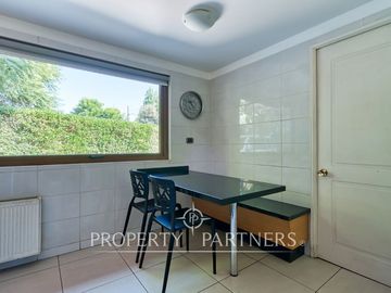 Preciosa casa en excelente sector de La Reina. Seguro condominio