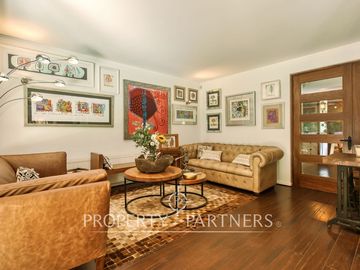 Preciosa casa en excelente sector de La Reina. Seguro condominio