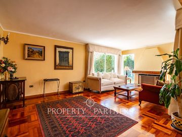Linda Casa en Venta en Condominio en Avda. Cisternas