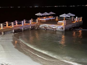 CASA EN VENTA FRENTE A LA PLAYA DE LUJO EN CANCUN 6 RECAMARAS COLDWELL BANKER