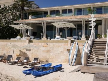 CASA EN VENTA FRENTE A LA PLAYA DE LUJO EN CANCUN 6 RECAMARAS COLDWELL BANKER