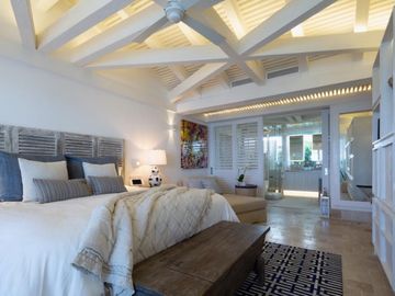 CASA EN VENTA FRENTE A LA PLAYA DE LUJO EN CANCUN 6 RECAMARAS COLDWELL BANKER