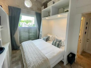 CASA EN VENTA FRENTE A LA PLAYA DE LUJO EN CANCUN 6 RECAMARAS COLDWELL BANKER