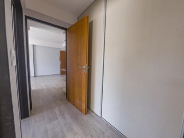 Depto 3 ambientes con balcón y jardín (Santo Tome 4400)