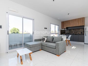 Venta departamento 2 ambientes en Lomas del Mirador ( 1º C)