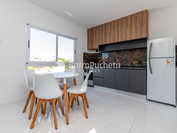 Venta departamento 2 ambientes en Lomas del Mirador ( 1º C)