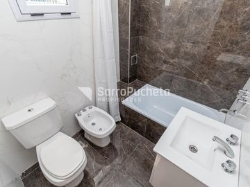 Venta departamento 2 ambientes en Lomas del Mirador ( 1º C)