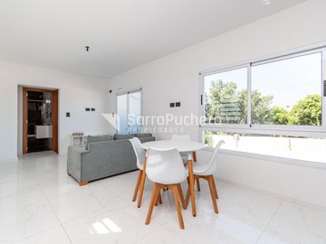 Venta departamento 2 ambientes en Lomas del Mirador ( 1º C)