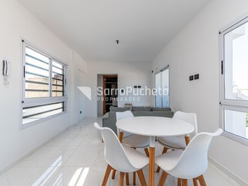 Venta departamento 2 ambientes en Lomas del Mirador ( 1º C)