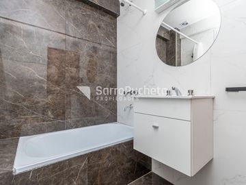 Venta departamento 2 ambientes en Lomas del Mirador ( 1º C)