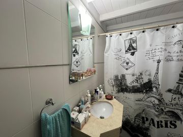 Departamento PH tres ambientes con cochera en Venta en Bernal