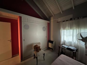Departamento PH tres ambientes con cochera en Venta en Bernal