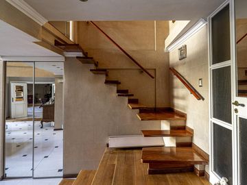 Excelente piso 305 m - 2 cocheras en Palacio Alcorta!