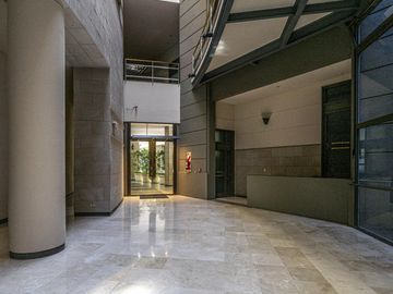 Excelente piso 305 m - 2 cocheras en Palacio Alcorta!