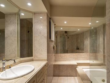 Excelente piso 305 m - 2 cocheras en Palacio Alcorta!