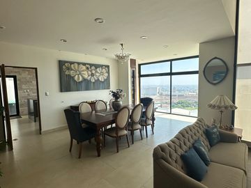 Casa en renta desde $70mil | INCREIBLE CASA AMUEBLADA EN CLUB DE GOLF