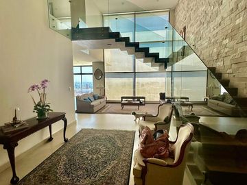 Casa en renta desde $70mil | INCREIBLE CASA AMUEBLADA EN CLUB DE GOLF