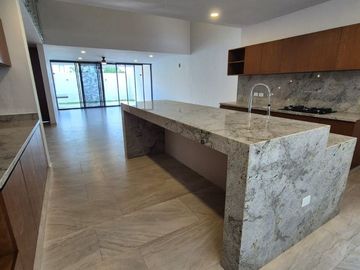 Casa nueva en venta en Privada Nortemerida en Komchen