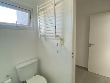 Venta Casa 4 ambientes con Pileta y Jardin en La Horqueta de Echeverria