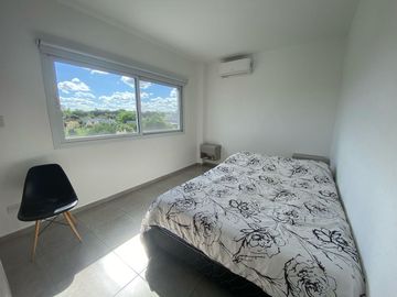 Venta Casa 4 ambientes con Pileta y Jardin en La Horqueta de Echeverria