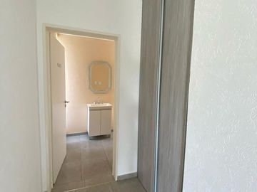 Venta Casa 4 ambientes con Pileta y Jardin en La Horqueta de Echeverria