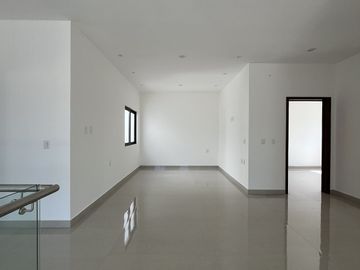CASA EN VENTA GRAND PEDREGAL BERRIOZABAL