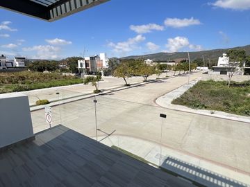 CASA EN VENTA GRAND PEDREGAL BERRIOZABAL
